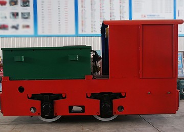 矿用电机车