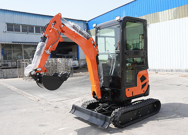 18新型小型挖掘机