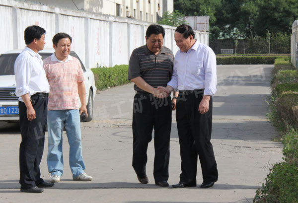 /热烈欢迎山东机械设备成套局济宁分局郑局长来中煤集团参观指导/
