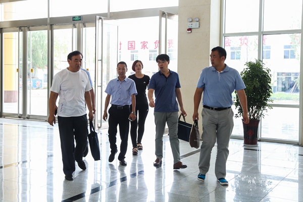 热烈欢迎济宁市社会组织管理局领导一行莅临济宁市工业互联网创新协会考察调研